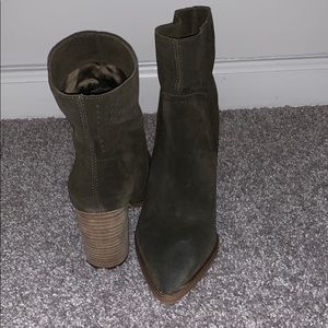 Vince Camuto suede green heel boots